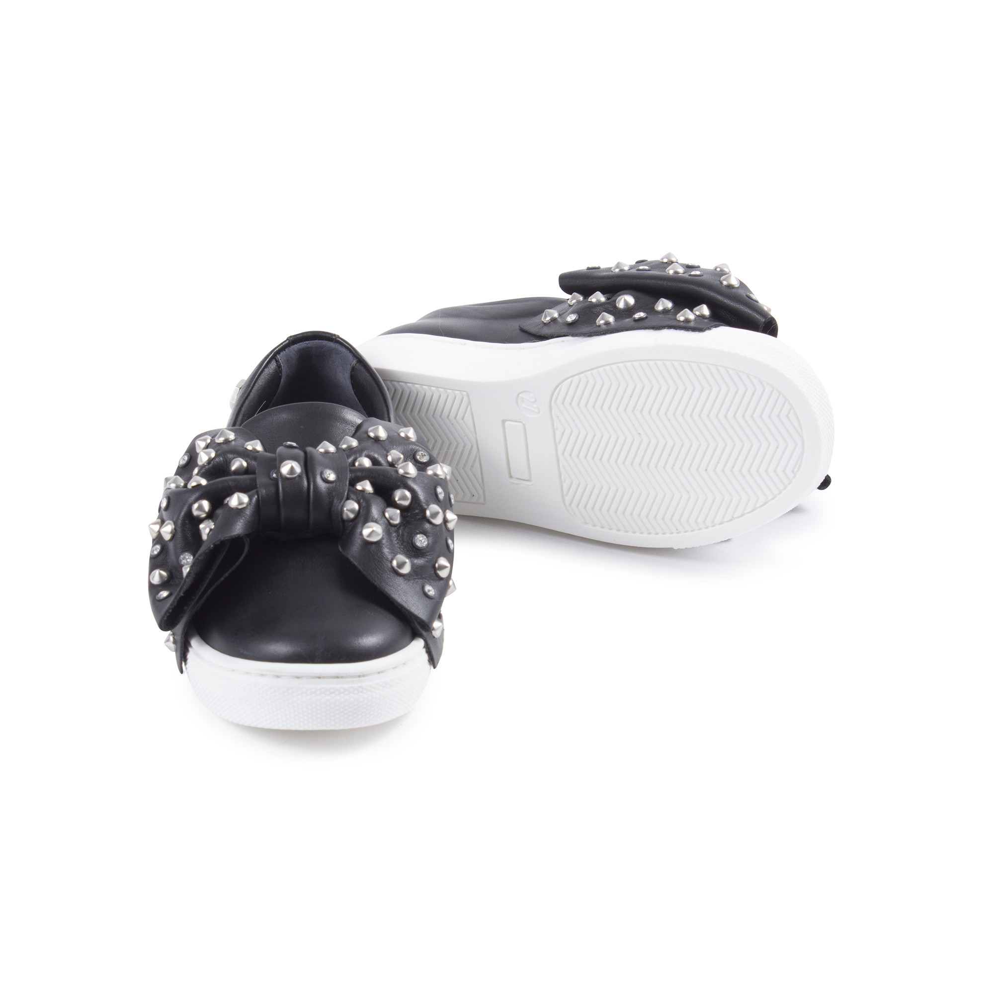 girls black slip on sneakers