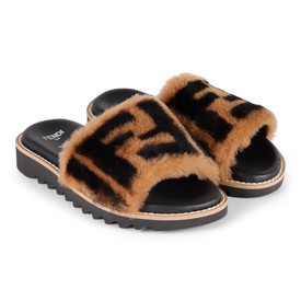 Fendi slides with fur Clearance